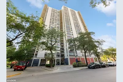 1360 N Sandburg Terrace #711, Chicago, IL 60610 - Photo 1
