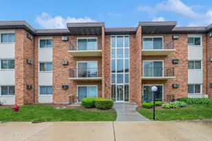 4137 W 97th Pl, Oak Lawn, IL 60453 - Photo 1