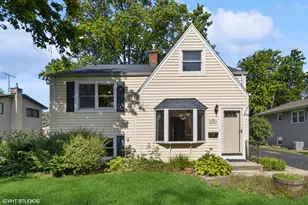 236 S Edgewood Ave, Lombard, IL 60148 - Photo 1