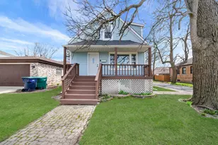 9809 S Homan Ave, Evergreen Park, IL 60805 - Photo 1