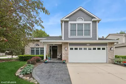 640 Yardley Lane, Hoffman Estates, IL 60169 - Photo 1