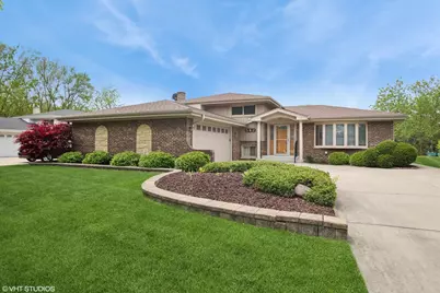 542 S Cherry Street, Itasca, IL 60143 - Photo 1