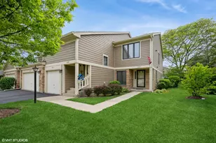 1323 Downs Pkwy, Libertyville, IL 60048 - Photo 1