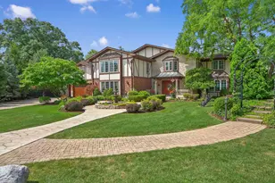 6 Swaps Ct, Oak Brook, IL 60523 - Photo 1