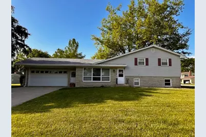 906 21st Street, Mendota, IL 61342 - Photo 1
