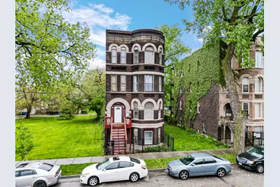 9035 S Burley Avenue, Chicago, IL 60617 - Photo 1