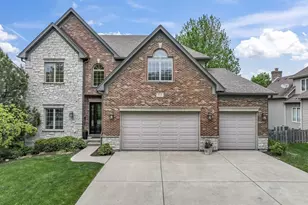 928 W Kenilworth Ave, Palatine, IL 60067 - Photo 1