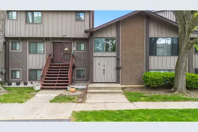 675 Circle Drive, Roselle, IL 60172 - Photo 1