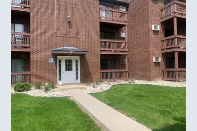 330 Shorewood Drive #1B, Glendale Heights, IL 60139 - Photo 1