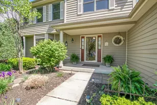 2551 Doncaster Dr, Aurora, IL 60504 - Photo 1