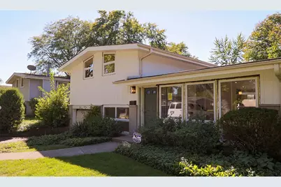 440 Sheryl Lane, Glenview, IL 60025 - Photo 1