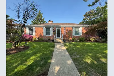 600 Garfield Avenue, Lake Bluff, IL 60044 - Photo 1