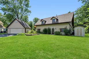 6025 Northern Dr, Morris, IL 60450 - Photo 1