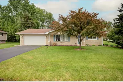 306 Robin Hill Drive, Shorewood, IL 60404 - Photo 1