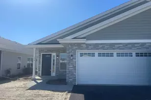 554 Fuller Ln, Belvidere, IL 61008 - Photo 1