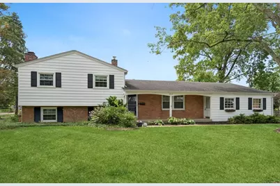 212 E 11th Avenue, Naperville, IL 60563 - Photo 1