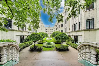 7350 N Ridge Boulevard #21B, Chicago, IL 60645 - Photo 1