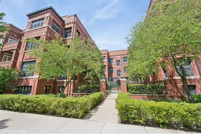 654 W Aldine Avenue #2L, Chicago, IL 60657 - Photo 1