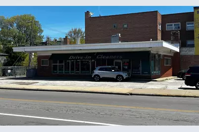 2400 E 79th Street, Chicago, IL 60649 - Photo 1