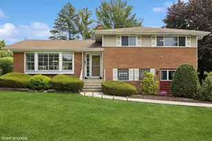 505 S George St, Mount Prospect, IL 60056 - Photo 1