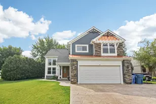 1 Churchill Ct, South Elgin, IL 60177 - Photo 1