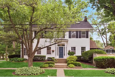 2760 Broadway Avenue, Evanston, IL 60201 - Photo 1