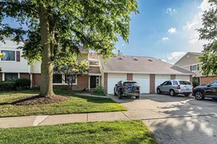 143 W Fabish Dr, Buffalo Grove, IL 60089 - Photo 1