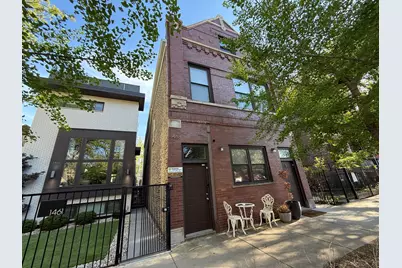 1463 W Huron Street, Chicago, IL 60642 - Photo 1