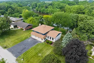 22308 S Eastcliff Dr, Joliet, IL 60404 - Photo 1