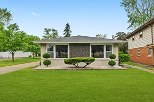 421 Carey Ct, Chicago Heights, IL 60411 - Photo 1