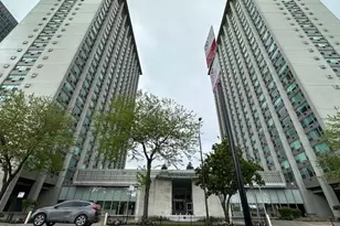 3600 N Lake Shore Dr, Chicago, IL 60613 - Photo 1