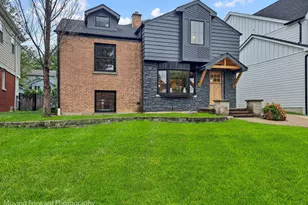 611 S Fern Ave, Elmhurst, IL 60126 - Photo 1