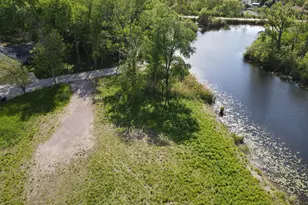 32733 Nikki Ln, Wilmington, IL 60481 - Photo 1