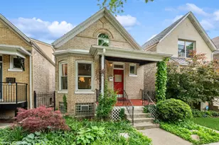 2635 N Albany Ave, Chicago, IL 60647 - Photo 1