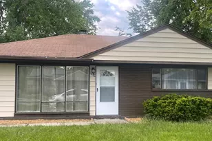 318 Sauganash St, Park Forest, IL 60466 - Photo 1