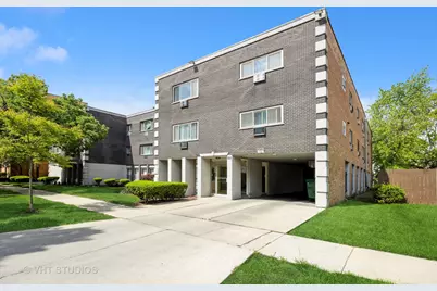 914 N Austin Boulevard #B10, Oak Park, IL 60302 - Photo 1