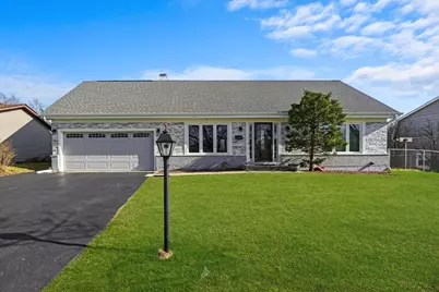 975 Patriot Lane, Hoffman Estates, IL 60192 - Photo 1