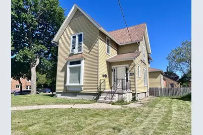 252 Jefferson Avenue, Elgin, IL 60120 - Photo 1