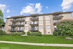 4009 W 93rd Pl, Oak Lawn, IL 60453 - Photo 1