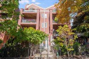 930 W Cuyler Ave, Chicago, IL 60613 - Photo 1