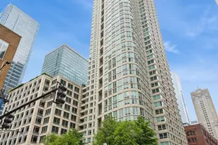 345 N La Salle Dr, Chicago, IL 60610 - Photo 1