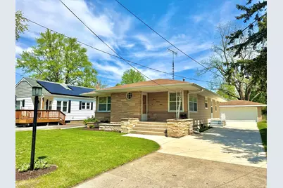 1128 Somonauk Street, Sycamore, IL 60178 - Photo 1