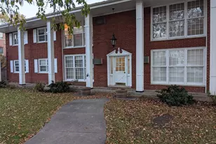 1777 Dewes St, Glenview, IL 60025 - Photo 1