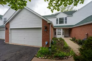 158 Welwyn Ct, Lake Bluff, IL 60044 - Photo 1