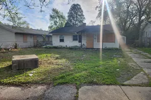 15725 Hoyne Ave, Harvey, IL 60426 - Photo 1