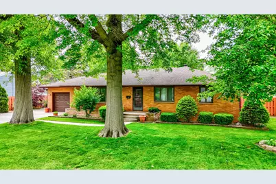 914 Laura Avenue, Streator, IL 61364 - Photo 1