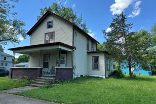 702 Congress St, Ottawa, IL 61350 - Photo 1