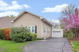 223 Bryant Ave, Glen Ellyn, IL 60137 - Photo 1
