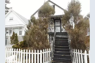 8548 S Marquette Avenue, Chicago, IL 60617 - Photo 1