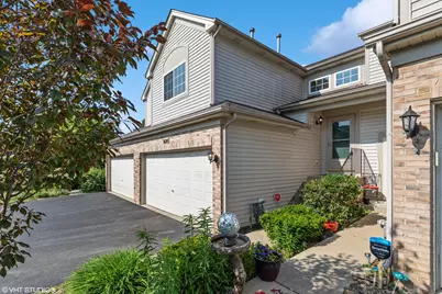 3628 Roanoke Avenue #3628, Carpentersville, IL 60110 - Photo 1